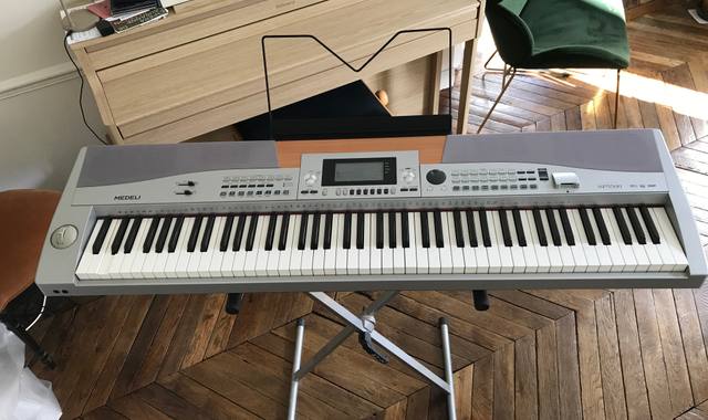 Instruments de musique piano électronique MEDELI 88 touches + pupitre + pied X + pédale reverb