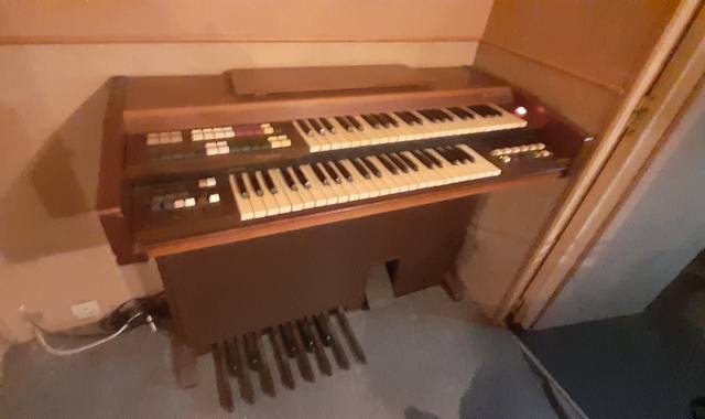 Instruments de musique orgue farfisa à réparer