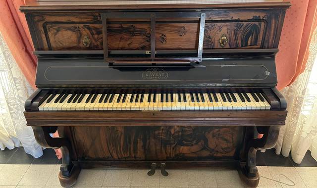 Instruments de musique piano gaveau études