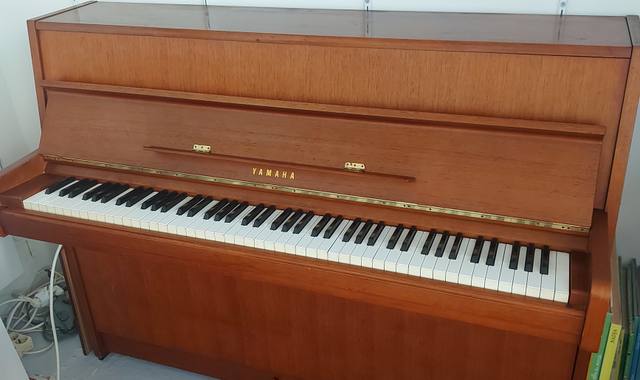 Instruments de musique piano droit