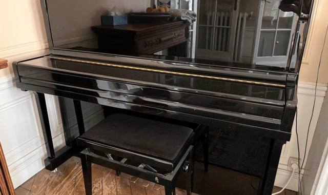 Instruments de musique piano droit Hohner