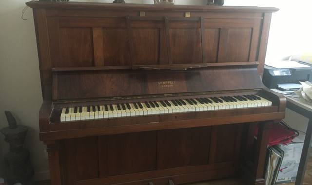 Instruments de musique piano droit Chapell London des années 40