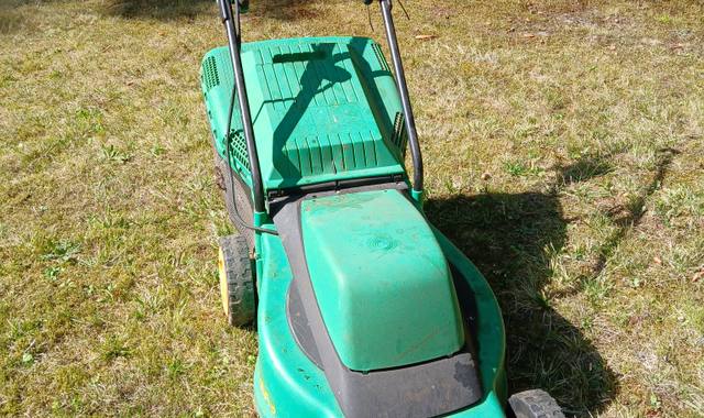 Jardinage petite tondeuse électrique