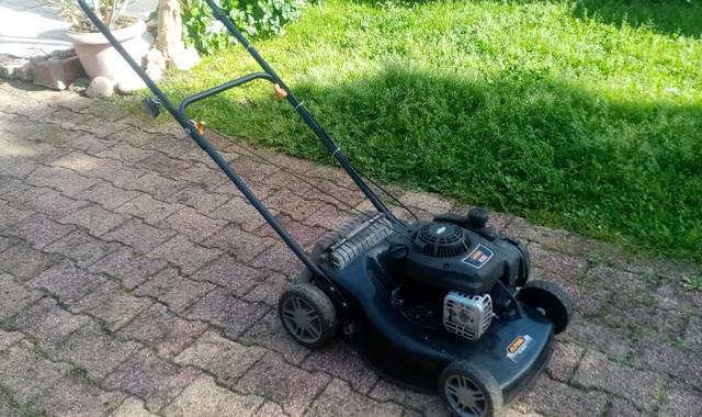 Jardinage tondeuse a gazon