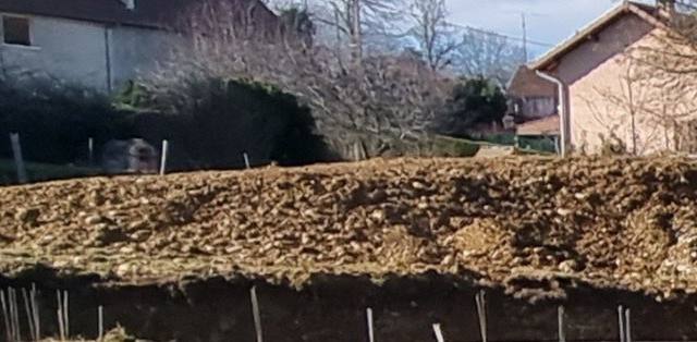 Jardinage terre dite glaise