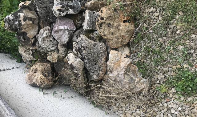 Jardinage les gros pierres