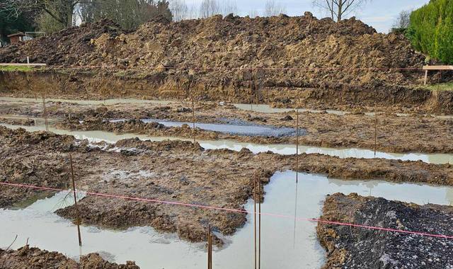 Jardinage terre argileuse