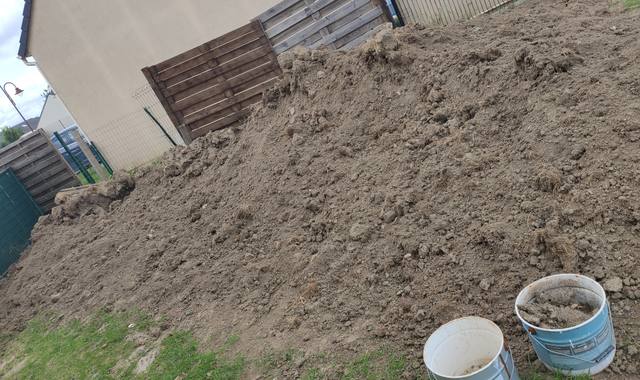 Jardinage terre végétale