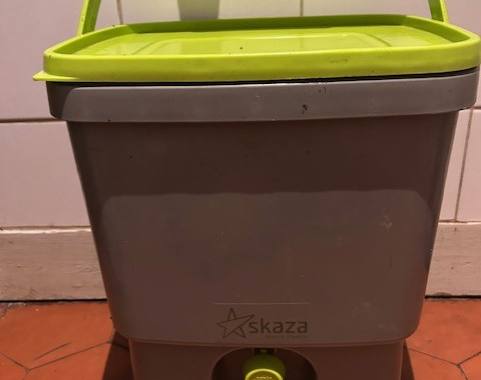 Jardinage composteur de cuisine Skaza
