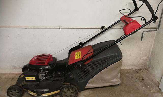 Jardinage tondeuse autotractée Honda