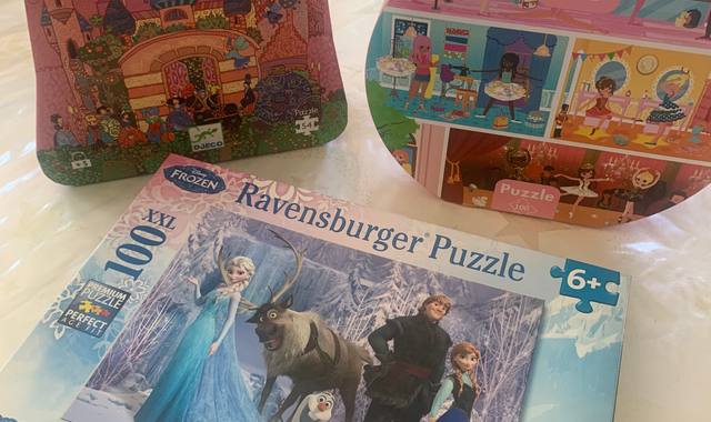 Jeux, Jouets trois puzzles enfants bonne etat