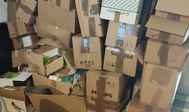 Jeux, Jouets une trentaine de carton