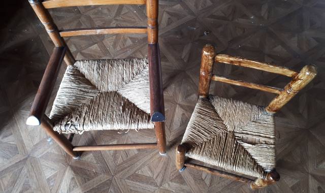 Jeux, Jouets 2 petites chaises enfants bois et paille