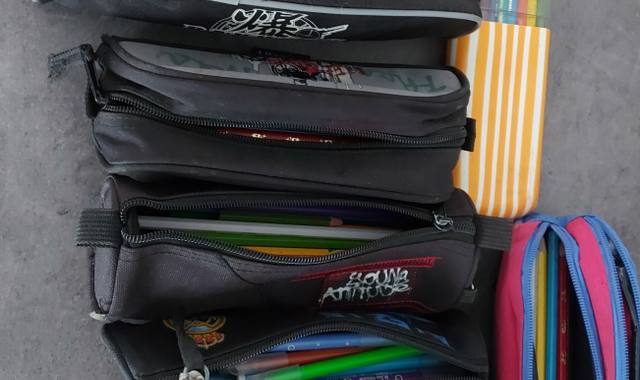 Jeux, Jouets feutres et crayons de couleur