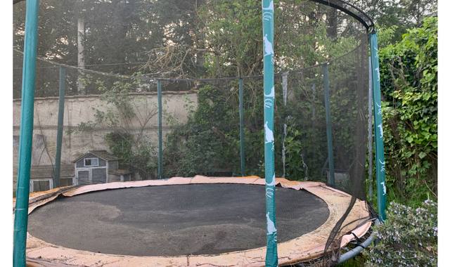 Jeux, Jouets grand trampoline