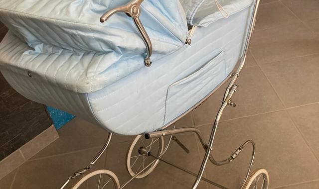 Jeux, Jouets landau classique bleu ciel pour poupée