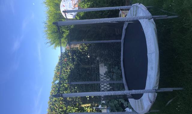 Jeux, Jouets trampoline