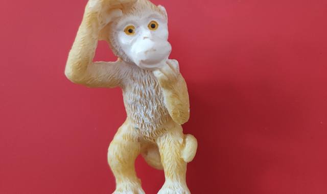 Jeux, Jouets décor singe en résine à poser ou accrocher