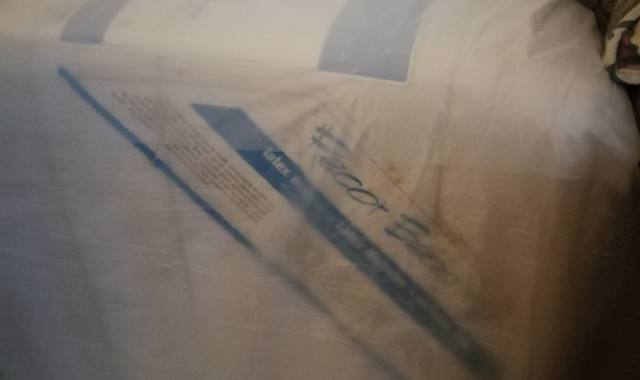 Literie matelas latex 80 cm + sommier à lattes