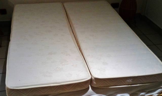 Literie matelas 2 places latex a couchage independant