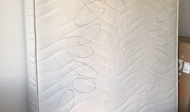 Literie matelas Bultex 160x200 excellent état