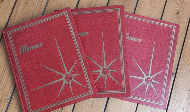 Livres-Revues livres "TOUT L'UNIVERS"