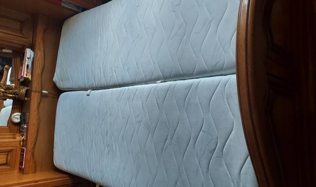 Literie 2 matelas haut de gamme   070/190