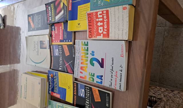 Livres-Revues livres scolaires