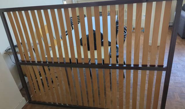 Literie sommier 2m a venir récupérer!