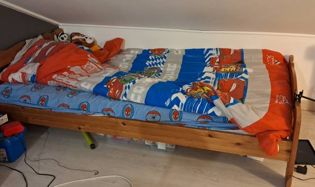 Literie lit en bois 90cm avec sommier et matelas
