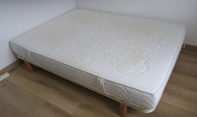Literie matelas + sommier 140x190cm