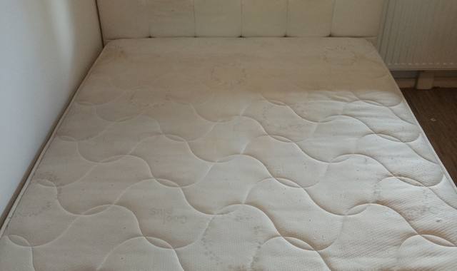 Literie lit double Conforama