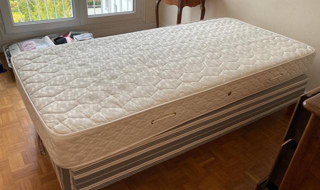 Literie matelas et sommier lit 1 personne