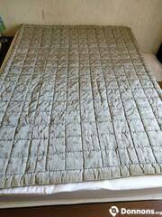 Literie 1  dessus de lit