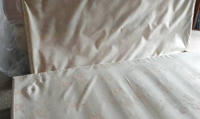 Literie sommiers Matelas Couettes