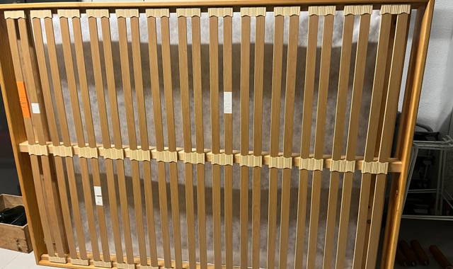 Literie sommier avec pieds 140x190