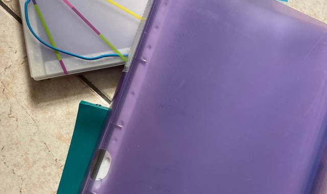 Livres-Revues papeterie classeurs