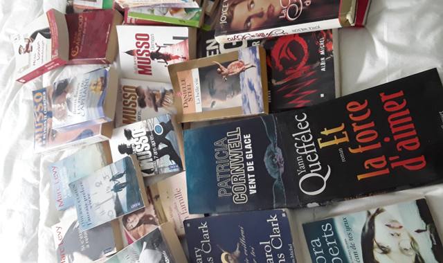 Livres-Revues contre  enlèvement