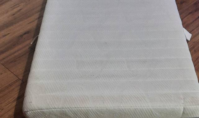 Literie sommiers à lattes + matelas