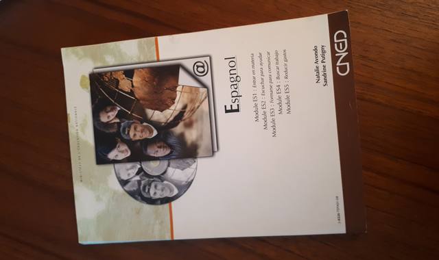 Livres-Revues manuels cours d'Espagnol