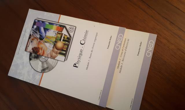 Livres-Revues manuels cours Physique-chimie