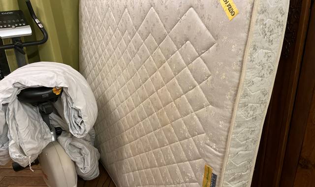 Literie matelas 2 places.