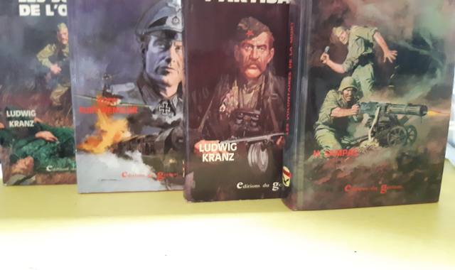 Livres-Revues roman de guerre