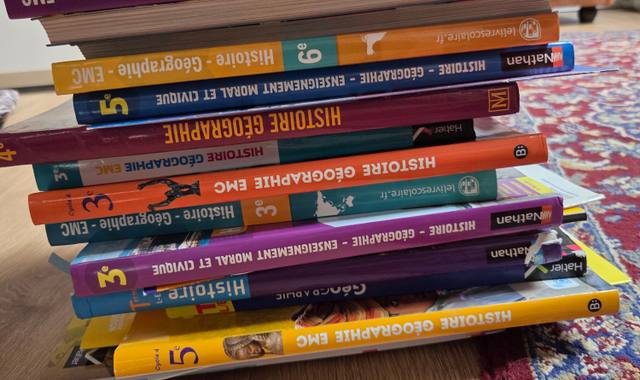 Livres-Revues lot de manuels d’histoire-géographie lycée collège