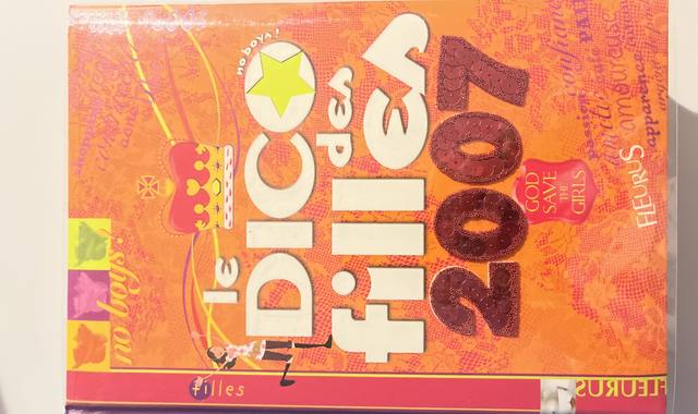 Livres-Revues livre dico des filles 2007