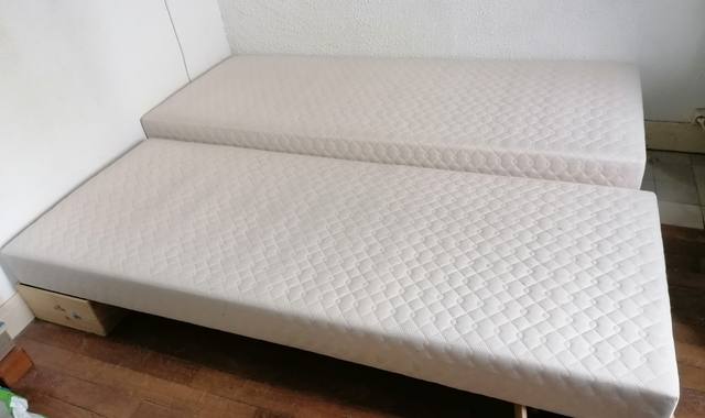 Literie deux sommiers 80x190 très bon état