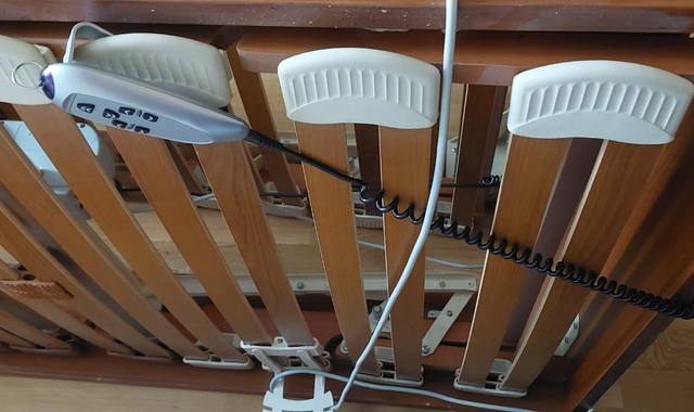 Literie lit double zoné électrique pour séniors en état de marche à double commande