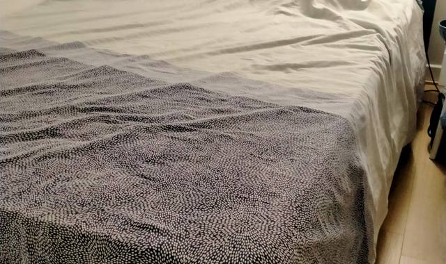 Literie un lit coffre 2 place 145x200 avec tête de lit