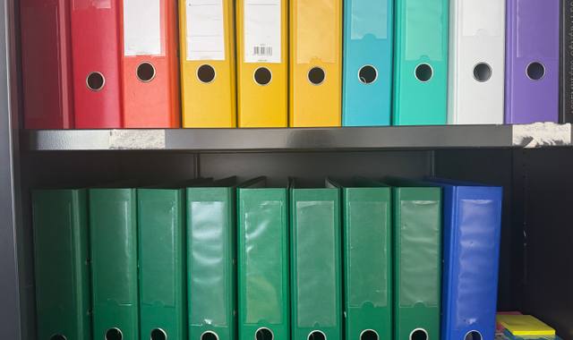 Livres-Revues classeur en bon etat