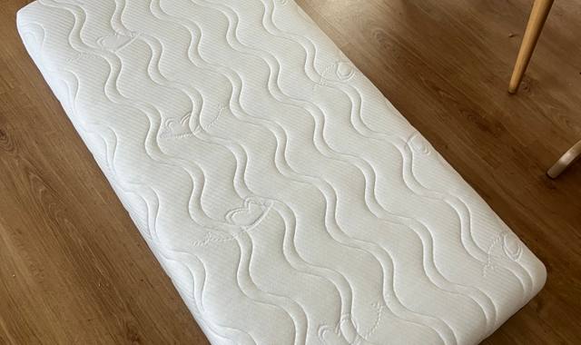 Literie matelas bébé 120x60cm très bon état